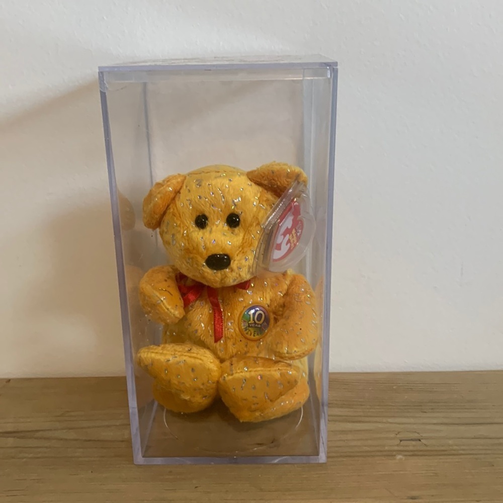 Retired NWT Decade The Gold Bear Beanie Baby TY Inside A Plastic Case Plush